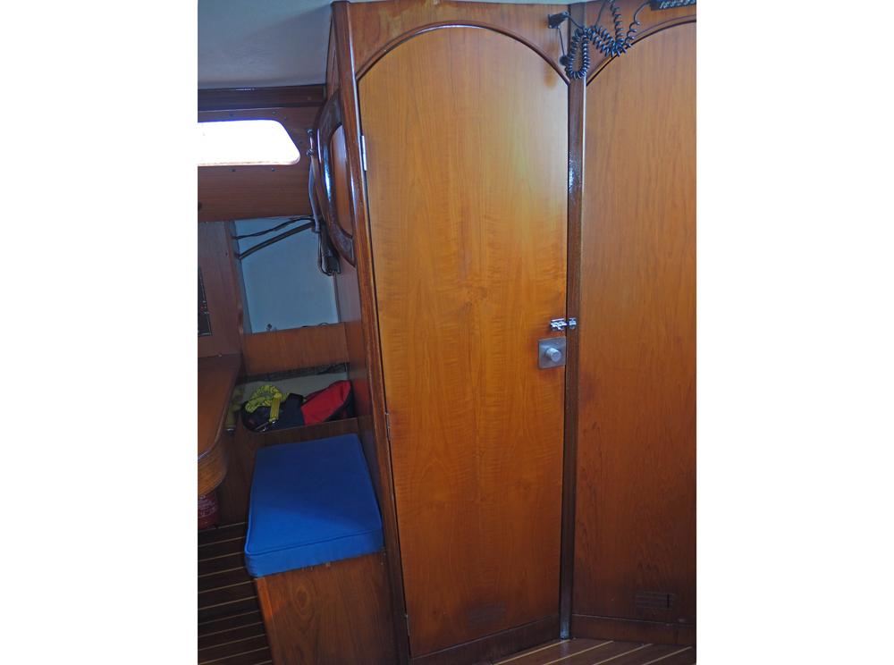 Salon, H&eacute;bergements